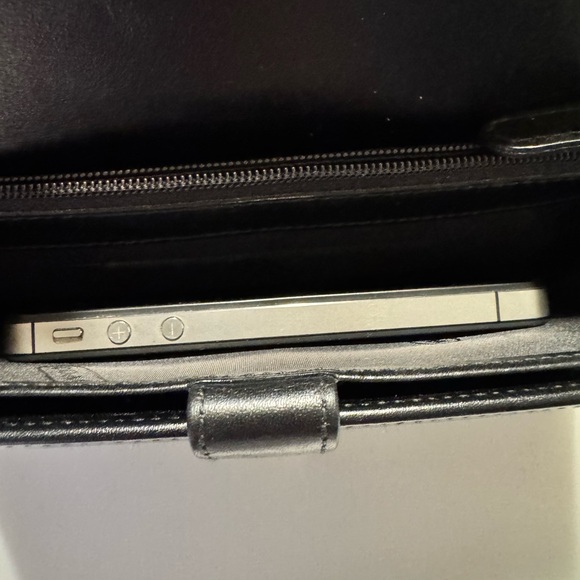 Vintage Coach Black Leather Clutch Wallet - Picture 7 of 16